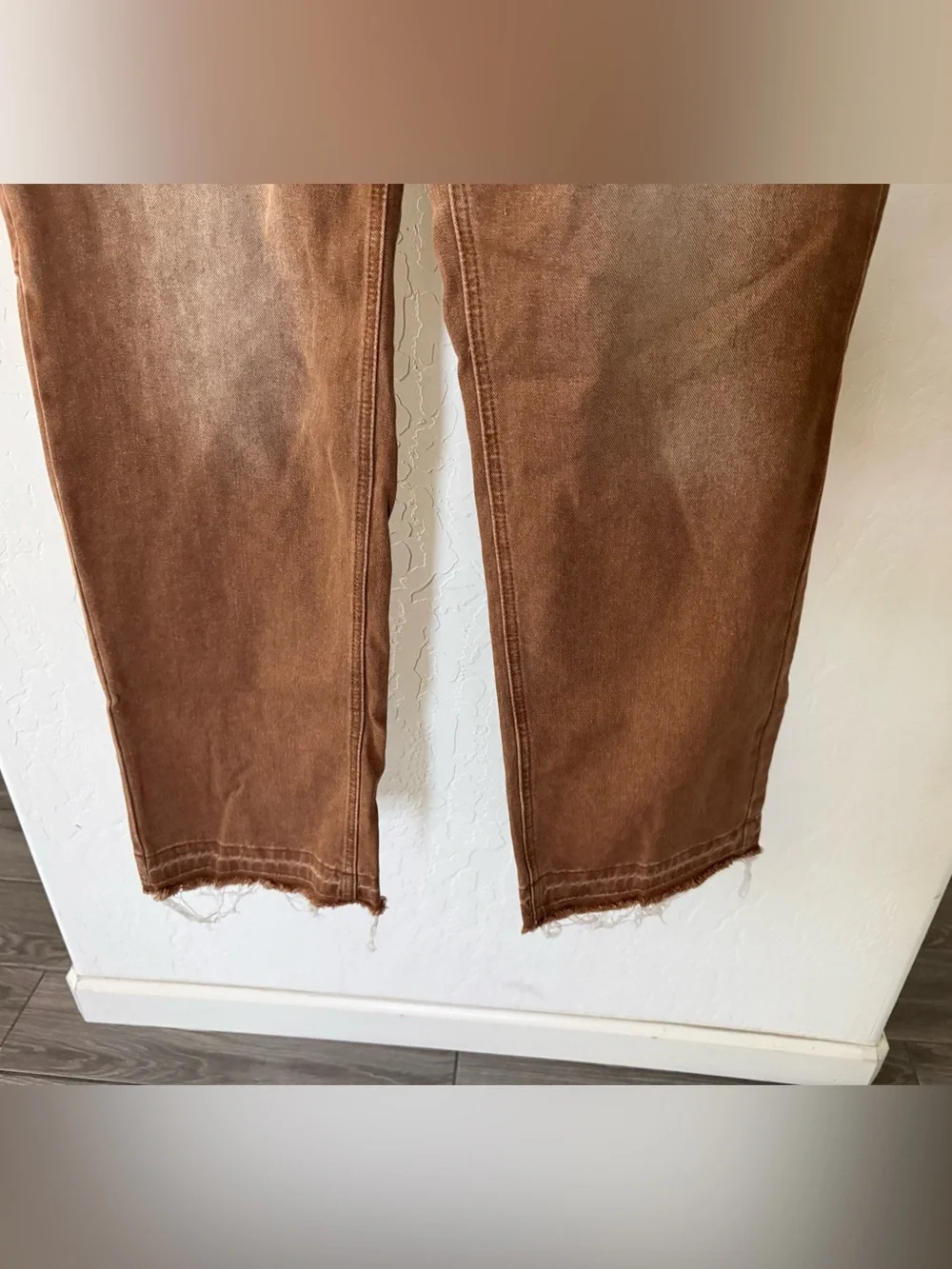 Manfinity|Brown Carpenter Cargo Pants-Wide leg jeans in size small•closet staple